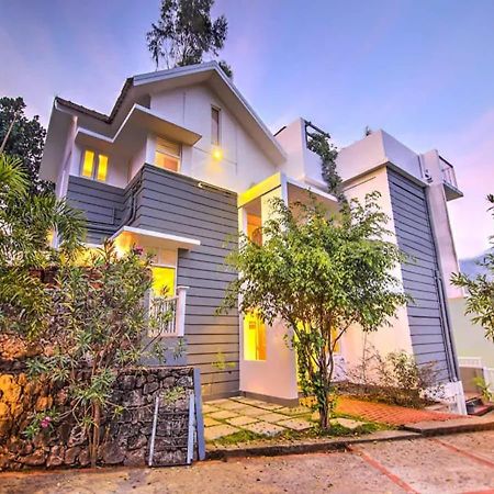 Dazzle Villa Resort Kalpetta Luaran gambar