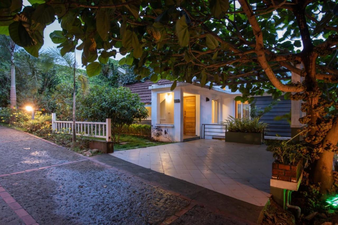Dazzle Villa Resort Kalpetta Luaran gambar
